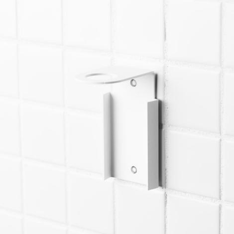 Hvidt vægbeslag fra Badeanstalten