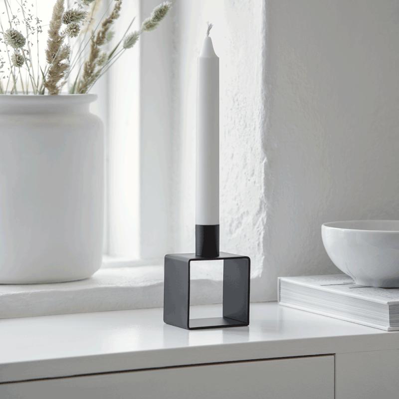 Frame 1, lysestage fra Novaform