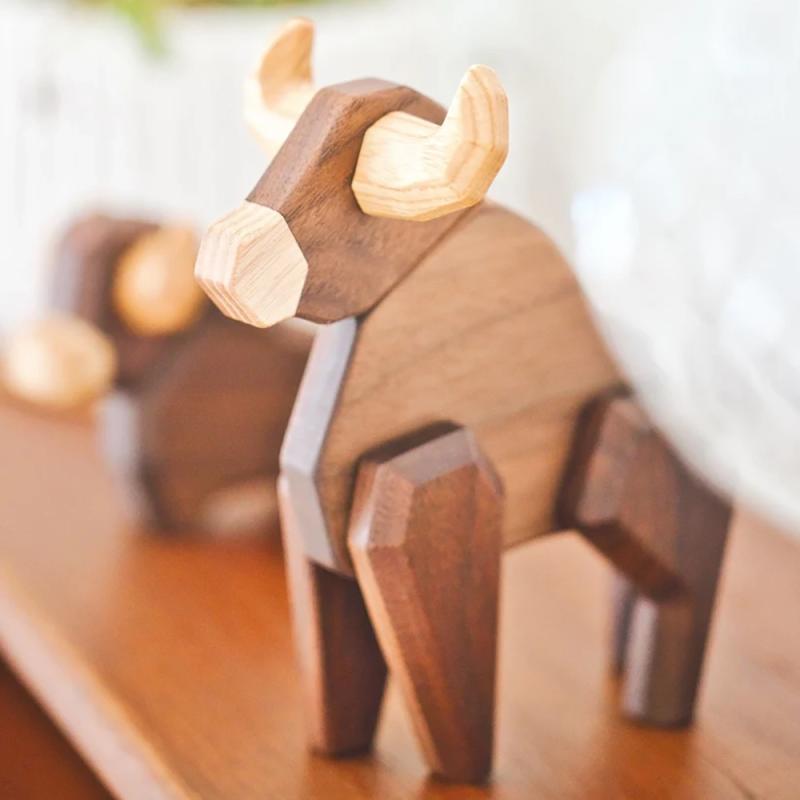 Træfigur, Stor tyr, Magnetisk fra FableWood 