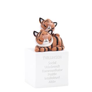 Tvillingen forfra Stjernetegn som sparebøsse fra Kids by Friis.