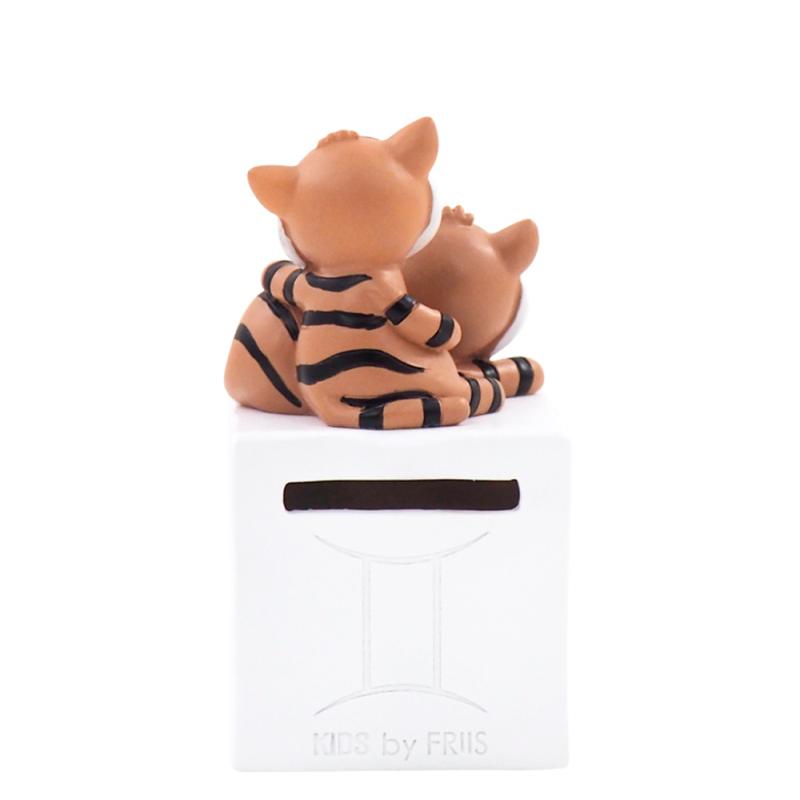 Tvillingen bagfra  Stjernetegn som sparebøsse fra Kids by Friis.