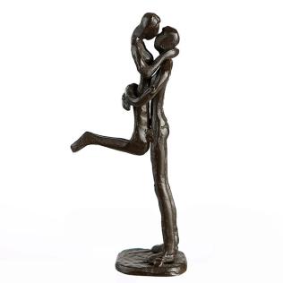 Kissing, 19 cm figur i jern fra Casablanca