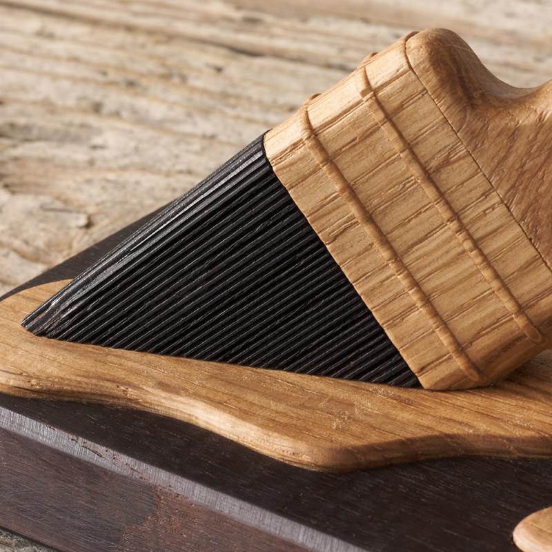 Gave til maleren smukt i træ