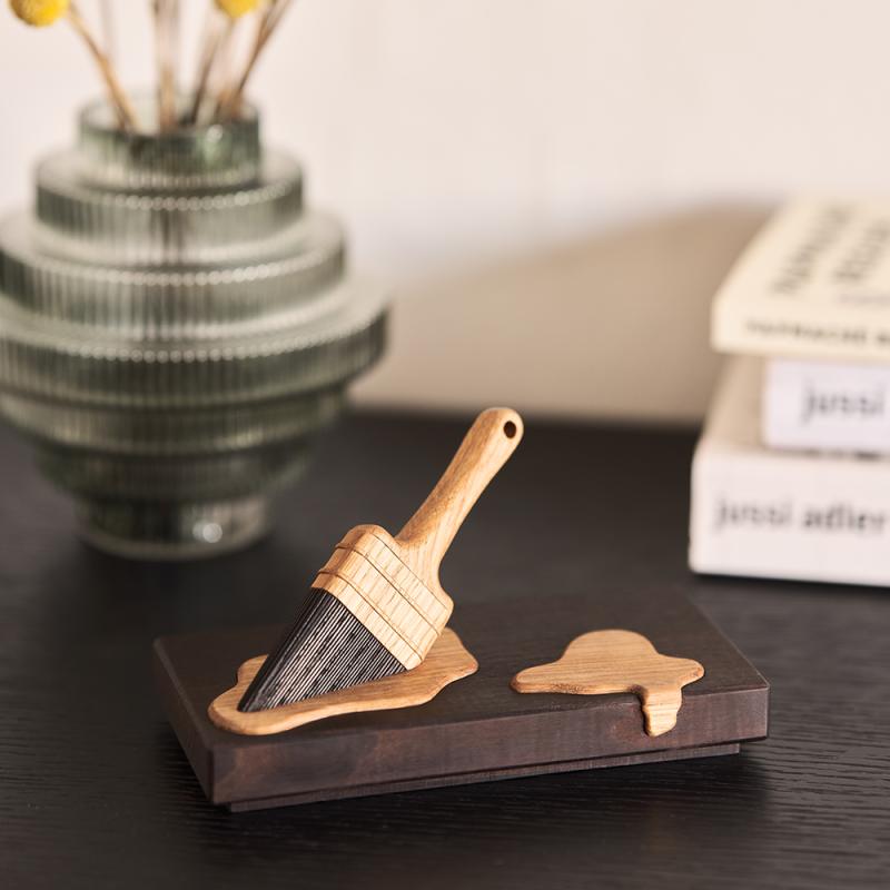 Gave til maleren smukt i træ