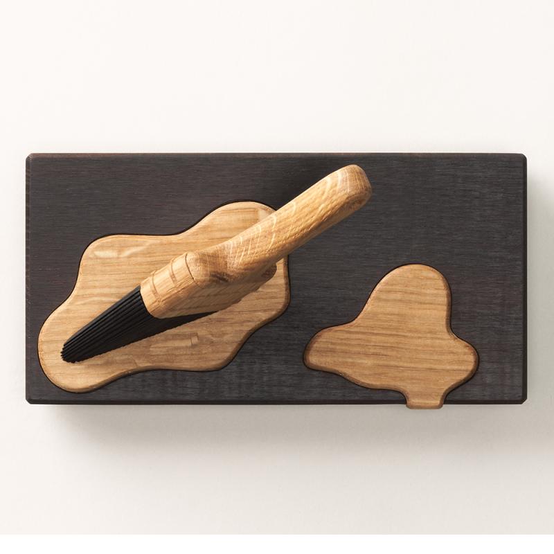 Gave til maleren smukt i træ