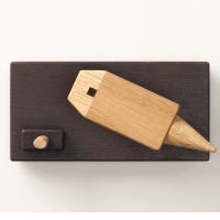 Gave til smeden smukt i træ