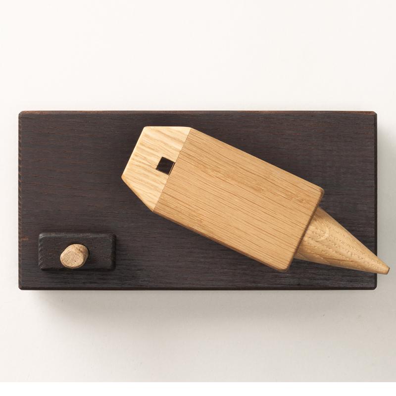 Gave til smeden smukt i træ