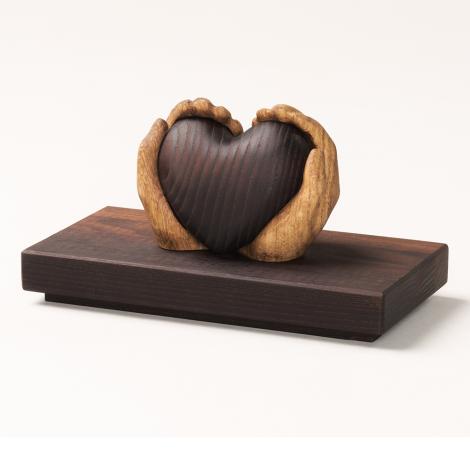 Gave til SOSU'en smukt i træ