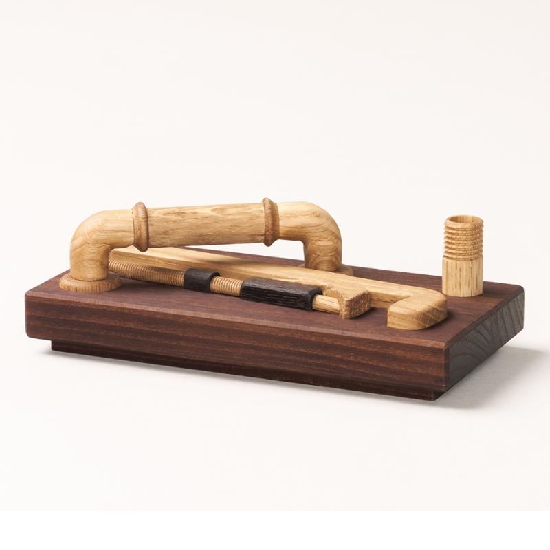 Gave til VVS'eren smukt i træ