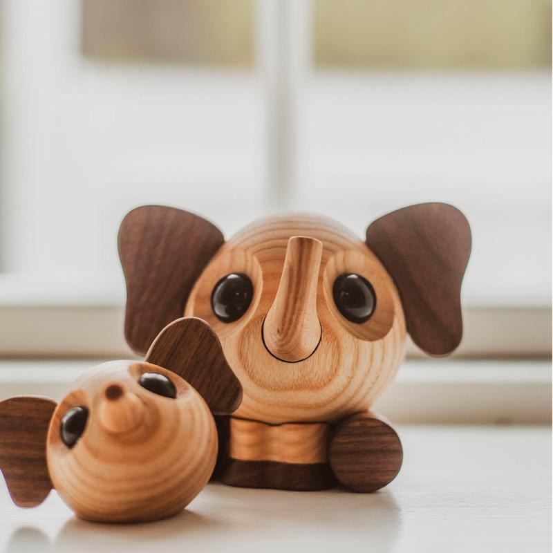 Louis og Flora the elephant fra FableWood
