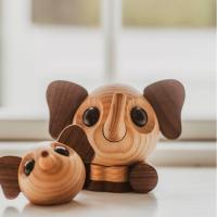 Flora og Louis the elephant fra FableWood