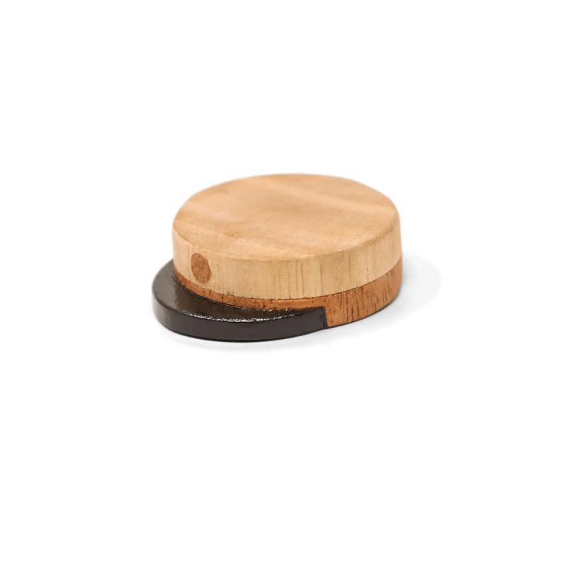 Studenterhue i træ, neutral farve fra FableWood 