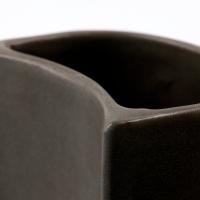 Børste og sæbeholder, Dark grey fra Meraki