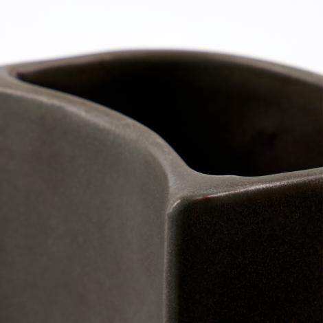 Børste og sæbeholder, Dark grey fra Meraki