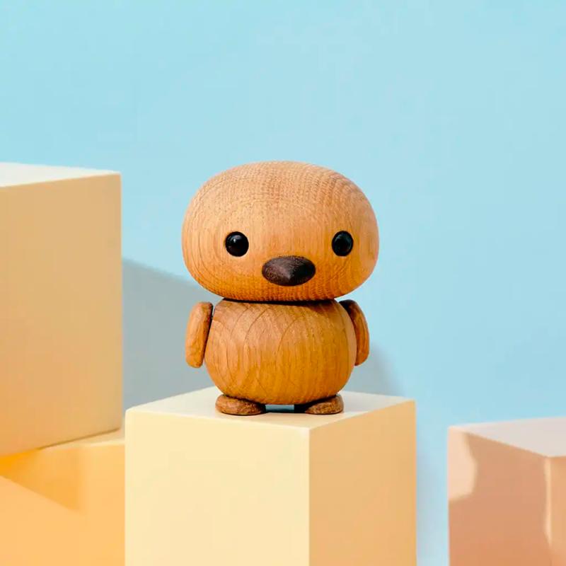 Pip træfigur, egetræ og valnød fra Lucie Kaas