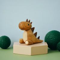 Dino træfigur, Egetræ og valnød fra Lucie Kaas