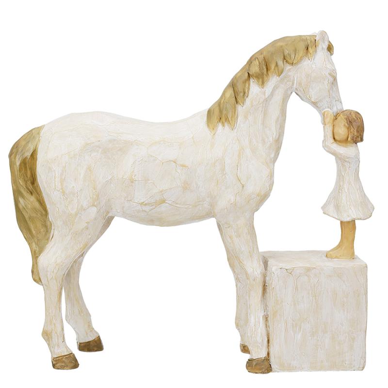 Pige med hest, Højde 23 cm